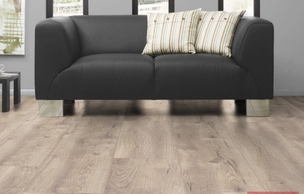 Ламиниран паркет 8 mm MEGA Plus D 4763 ER-V4 – Petterson Oak Beige